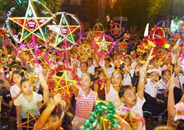 越南各大城市为特困儿童举行中秋节活动 - ảnh 1