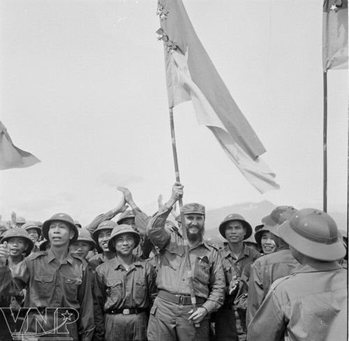 抗美战争时期菲德尔·卡斯特罗访问越南的资料图片 - ảnh 1