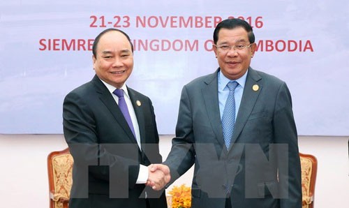 越南-柬埔寨高层会谈举行  - ảnh 1