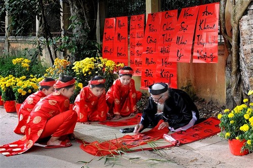 越南民族学博物馆举行“探索越南春节”活动 - ảnh 1