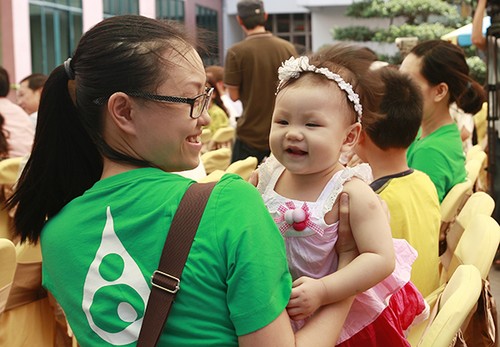 越南响应世界母乳喂养周和妇幼保健月活动 - ảnh 1