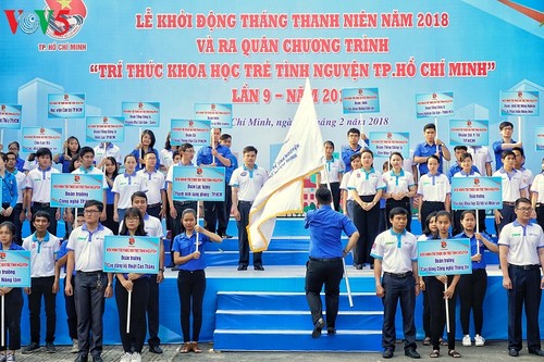 越南各地举行青年月出征仪式 - ảnh 1