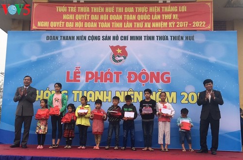 越南各地举行青年月出征仪式 - ảnh 2