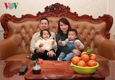 越南80后亿万富翁成功扎根广西 跨国婚姻幸福美满 - ảnh 2
