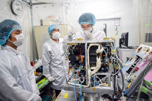 越南工程师制造的 “微龙” 号卫星将于12月发射升空 - ảnh 1