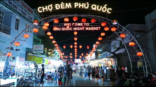 富国夜市——越南旅游的文化美 - ảnh 1