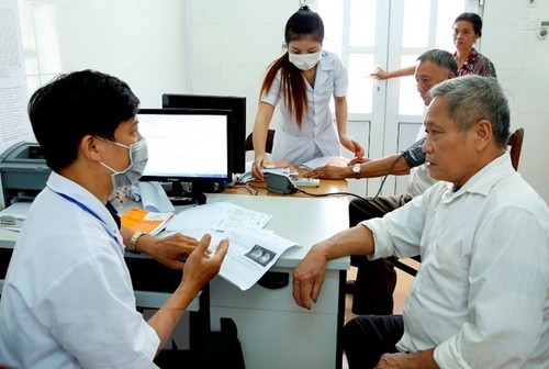 ADB提供一亿美元贷款协助越南特困地区改善医疗卫生工作 - ảnh 1