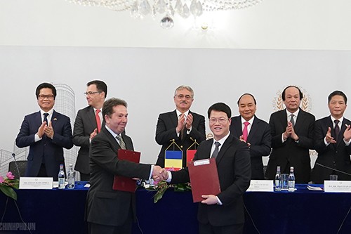 打开越南与罗马尼亚和越南与捷克的新合作空间 - ảnh 1