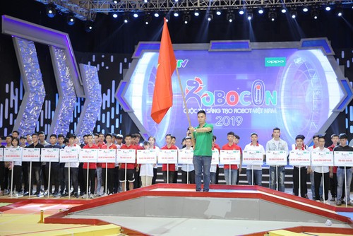 2019年越南机器人创新大赛决赛圈正式拉开帷幕 - ảnh 1