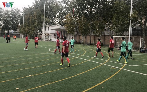 中国越南留学生四雄足球比赛在北京举行 - ảnh 1