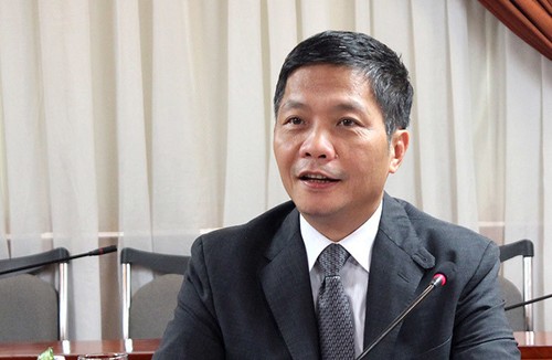 同工贸部部长陈俊英谈越南-东盟经济合作关系 - ảnh 1