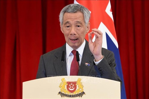 新加坡总理李显龙建议东亚峰会成员国在三个领域加强合作 - ảnh 1