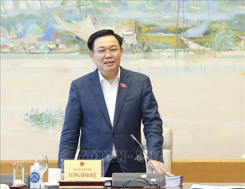 越南国会主席王庭惠在海防市第三选举单位参选第十五届国会代表 - ảnh 1