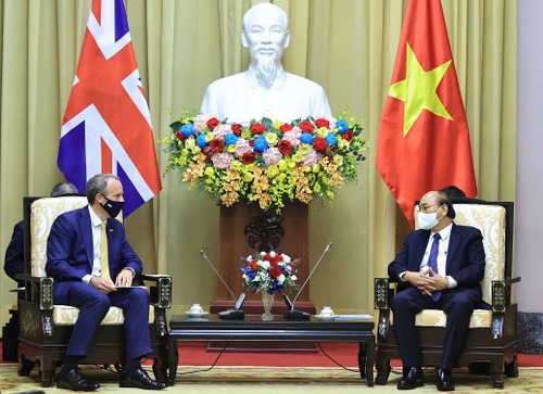 越南与英国加强各领域合作 - ảnh 1
