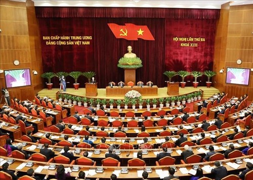 越南共产党第13届中央委员会第3次全体会议开幕 - ảnh 1