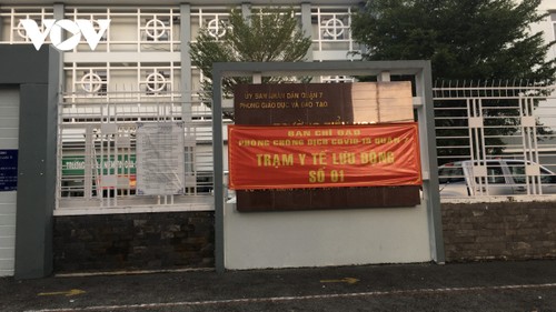 越南胡志明市将照顾新冠肺炎病例的两家移动医疗站投入运行 - ảnh 1