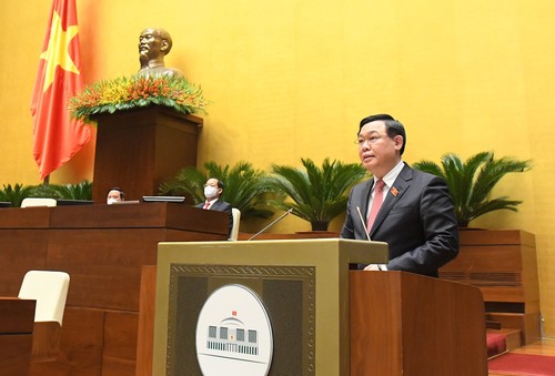 越南第十五届国会第二次会议闭幕，并通过了多项重要决议 - ảnh 1