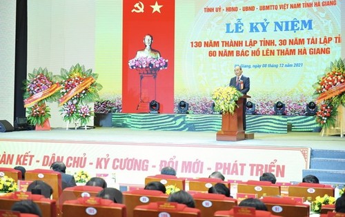 越南国家主席阮春福：河江省应不断探讨新的经济增长模式和动力 - ảnh 1