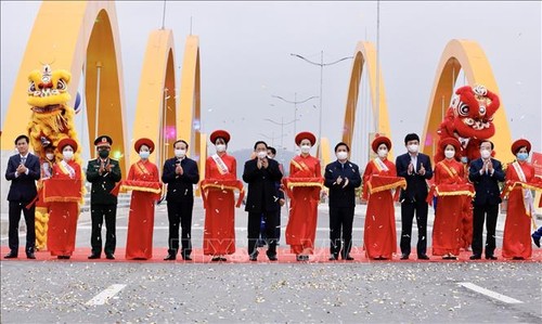 越南政府总理范明政要求广宁省加快重点项目落实 - ảnh 1
