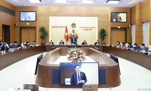 越南国会常务委员会第八次会议闭幕 - ảnh 1