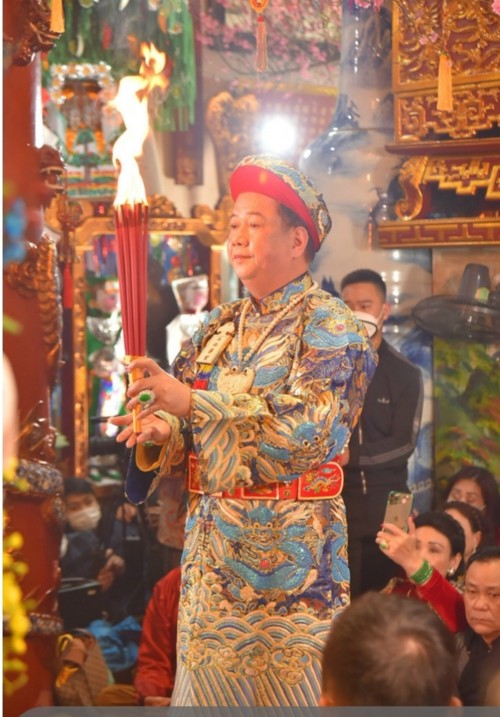 保护人类非物质文化遗产越南三府圣母祭祀信仰文化 - ảnh 1