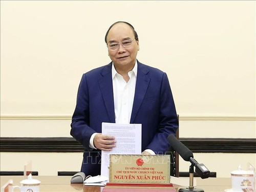 国家主席阮春福：争取在2022年人道月救助近100万人 - ảnh 1
