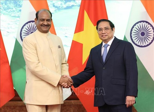 印度人民院议长博拉：越南是印度“东向行动”政策中的重要支柱之一 - ảnh 1