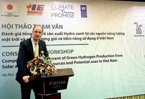 越南和UNDP合作，利用太阳能和风能生产绿氢 - ảnh 1