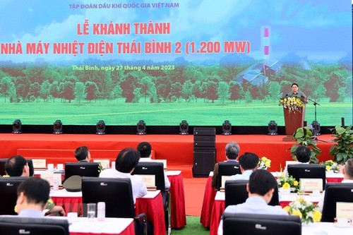越南政府总理范明政出席太平2号燃煤电厂落成仪式 - ảnh 1