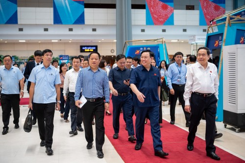 越南国会主席王庭惠出席第九届全球青年议员大会活动彩排 - ảnh 1