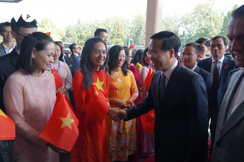 越南国家主席武文赏开始出席在中国举行的第3届“一带一路”国际合作高峰论坛 - ảnh 1