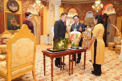 越南希望尽快将越泰关系提升为全面战略伙伴关系 - ảnh 1
