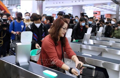 中国香港优先为越南高技术工人和游客发放签证 - ảnh 1
