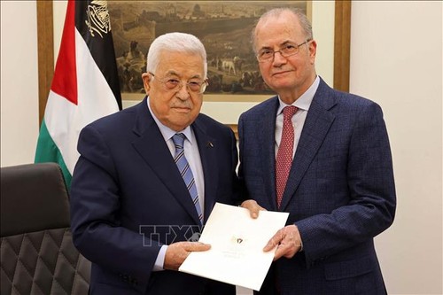 巴勒斯坦政府宣布新内阁成员 - ảnh 1