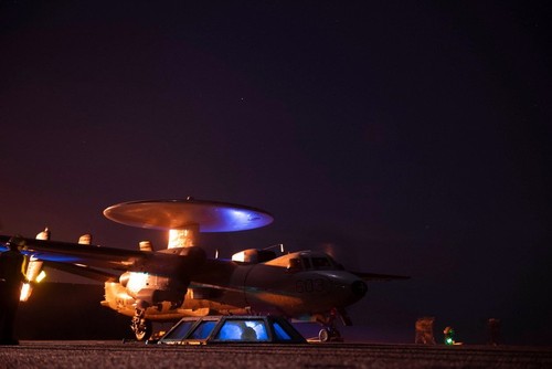 美国宣布摧毁红海胡塞武装防空系统 - ảnh 1