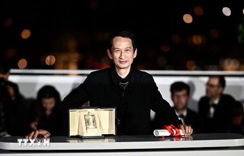  越裔法国导演陈英雄出任2024年上海国际电影节评委会主席 - ảnh 1