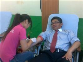 KBRI di Vietnam mengadakan acara donor darah kemanusiaan - ảnh 1