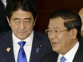 Jepang dan Kamboja sepakat meningkatkan hubungan bilateral menjadi kemitraan strategis - ảnh 1
