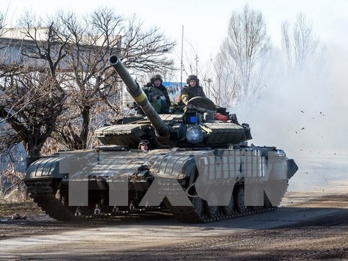 Ukraina menolak rekomendasi tentang menciptakan koridor kepada pasukan Pemerintah untuk meninggalkan Debaltsevo - ảnh 1