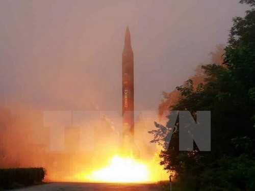 Republik Korea dan Jepang sepakat bekerjasama untuk menghadapi kasus peluncuran rudal yang dilakukan RDRK - ảnh 1