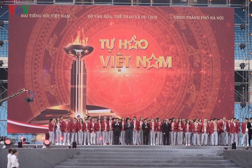 ASIAD 18: rencontre avec les sportifs de retour au Vietnam - ảnh 1