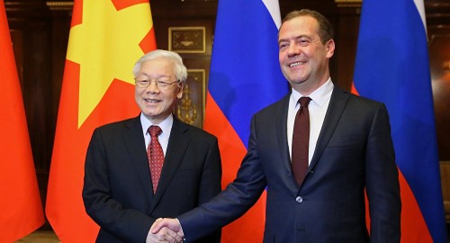 Le SG du PCV rencontre Dimitri Medvedev - ảnh 1