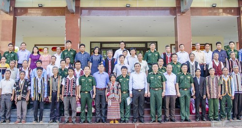Valoriser le rôle des patriarches des communes frontalières de Quang Nam - ảnh 1