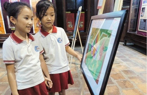 Exposition sur 6 écoles d’imagerie populaire du Vietnam - ảnh 1