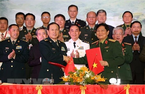 Vietnam-Chine : Table ronde d’amitié entre les gardes-frontières - ảnh 1