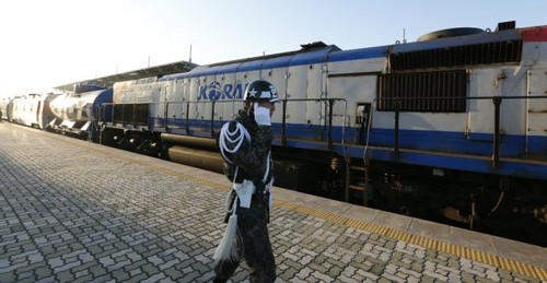 Un train sud-coréen passe au Nord, une reconnexion ferroviaire à l’étude - ảnh 1