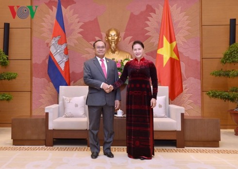 La présidente de l’AN reçoit le vice-président du Sénat cambodgien Tep Ngorn - ảnh 1