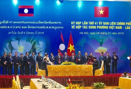 La 41e réunion du comité intergouvernemental Vietnam-Laos à Hanoi - ảnh 1
