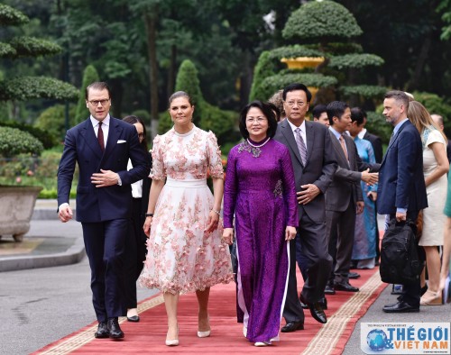 La princesse héritière de Suède en visite au Vietnam - ảnh 1