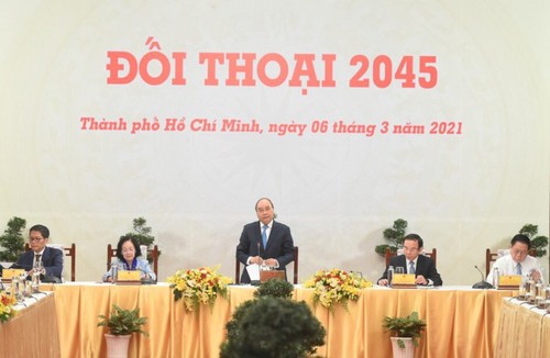 Nguyên Xuân Phuc appelle à édifier un Vietnam prospère d’ici à 2045 - ảnh 1